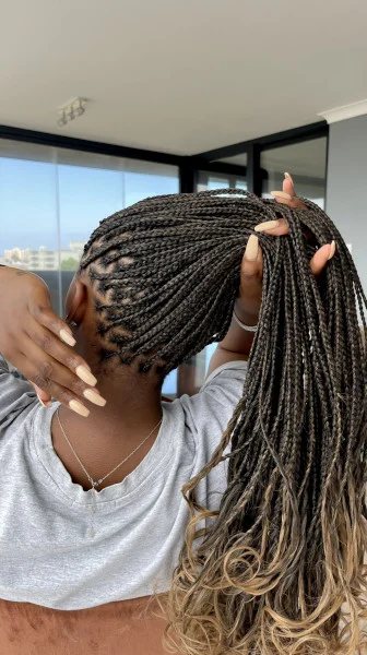 French curl box braids