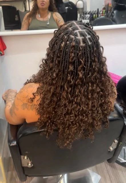medium-miracle-knots-100-human-hair-braids_book_london_mobile_salon_afro_hairdresser_braider_near_me_o_doesitall_frohub